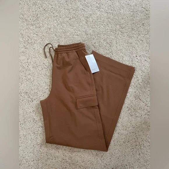 Athleta Promenade High Rise Cargo Pant - Picture 2 of 6